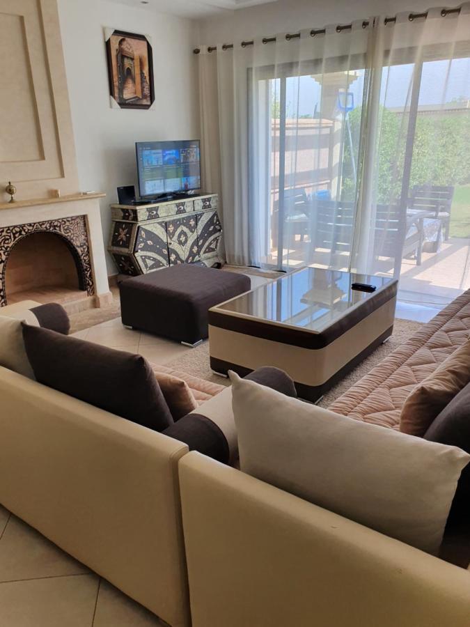Superbe Villa Avec Piscine Privee ทารัวแดนท์ ภายนอก รูปภาพ