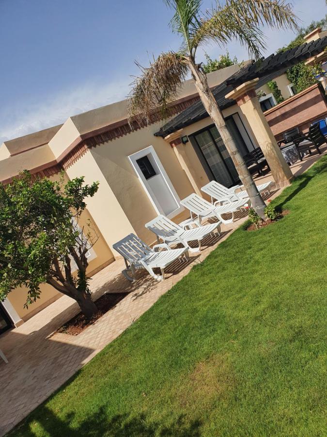 Superbe Villa Avec Piscine Privee ทารัวแดนท์ ภายนอก รูปภาพ